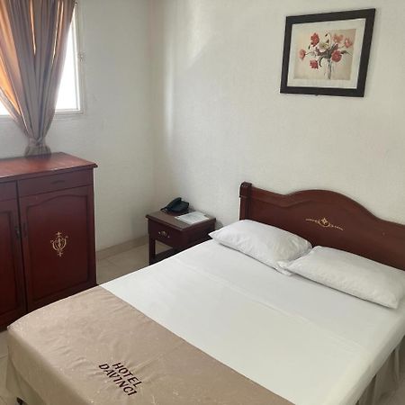 Hotel Davinci Calarca Luaran gambar