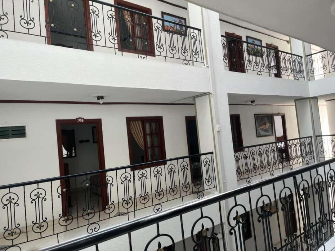 Hotel Davinci Calarca Luaran gambar