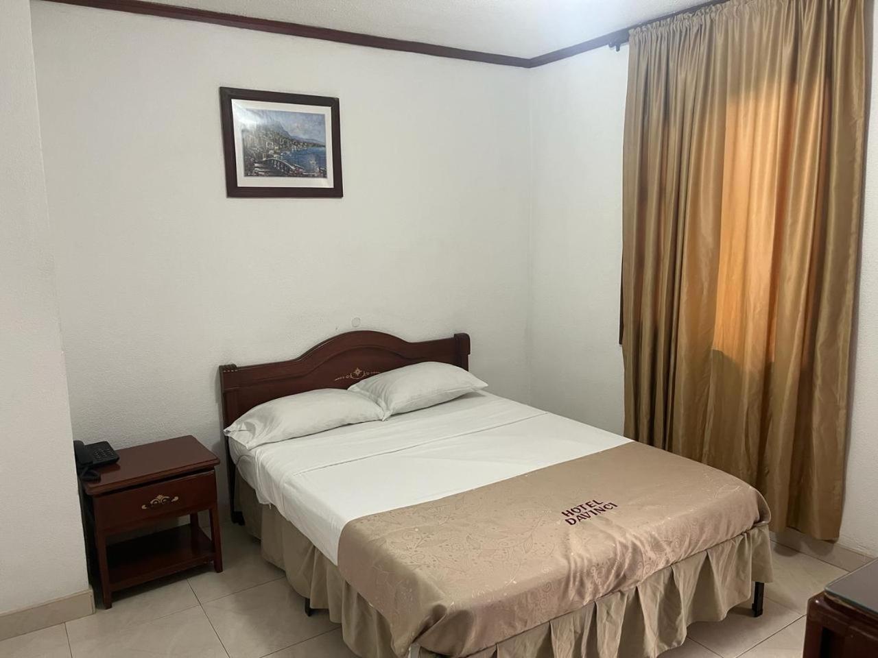 Hotel Davinci Calarca Luaran gambar